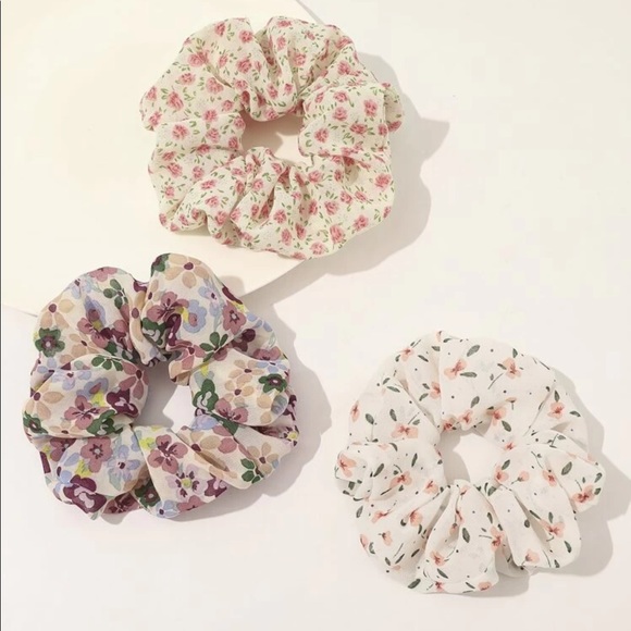 Accessories - New 3 piece hair tie Pattern Scrunchie